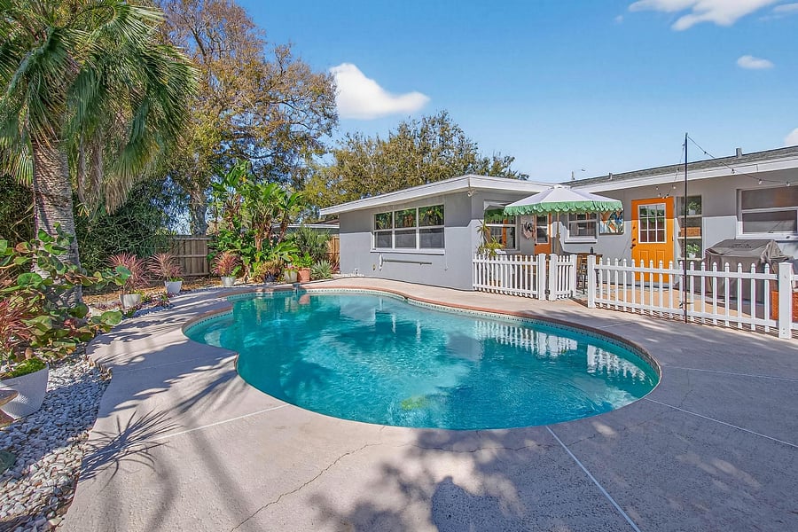 Furnished Finder property 1016269_1 photo 35