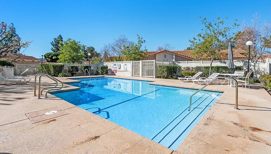 Furnished Finder property 1016284_1 photo 8