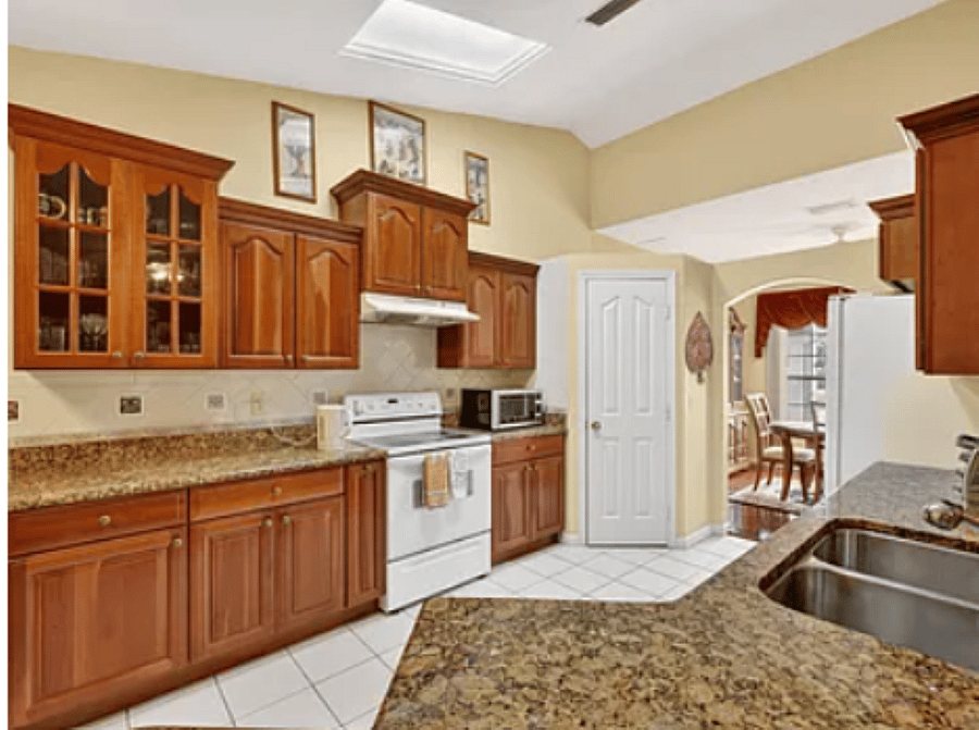 Furnished Finder property 1016292_1 photo 3