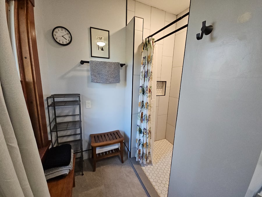 Furnished Finder property 1016311_1 photo 29