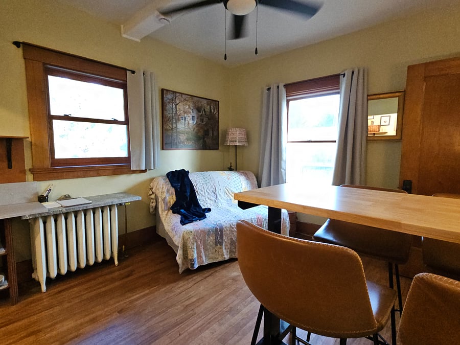 Fold-out couch and table for 4