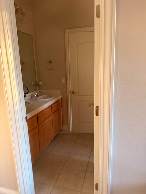 Furnished Finder property 1016327_1 photo 17