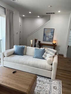 Furnished Finder property 1016396_1 photo 9