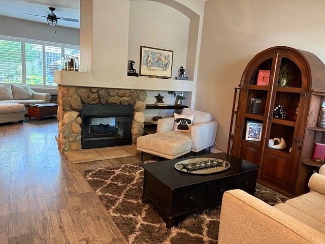 Furnished Finder property 1016398_1 photo 2