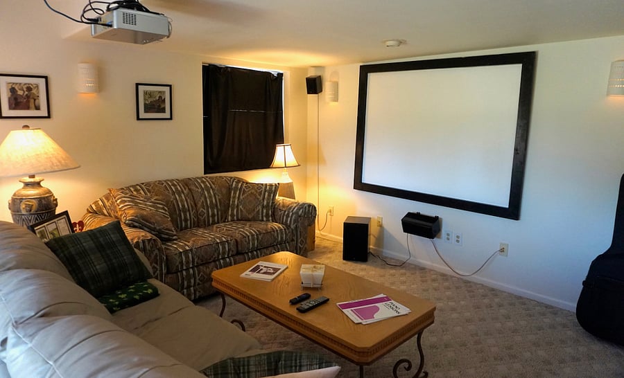 Basement entertainment area