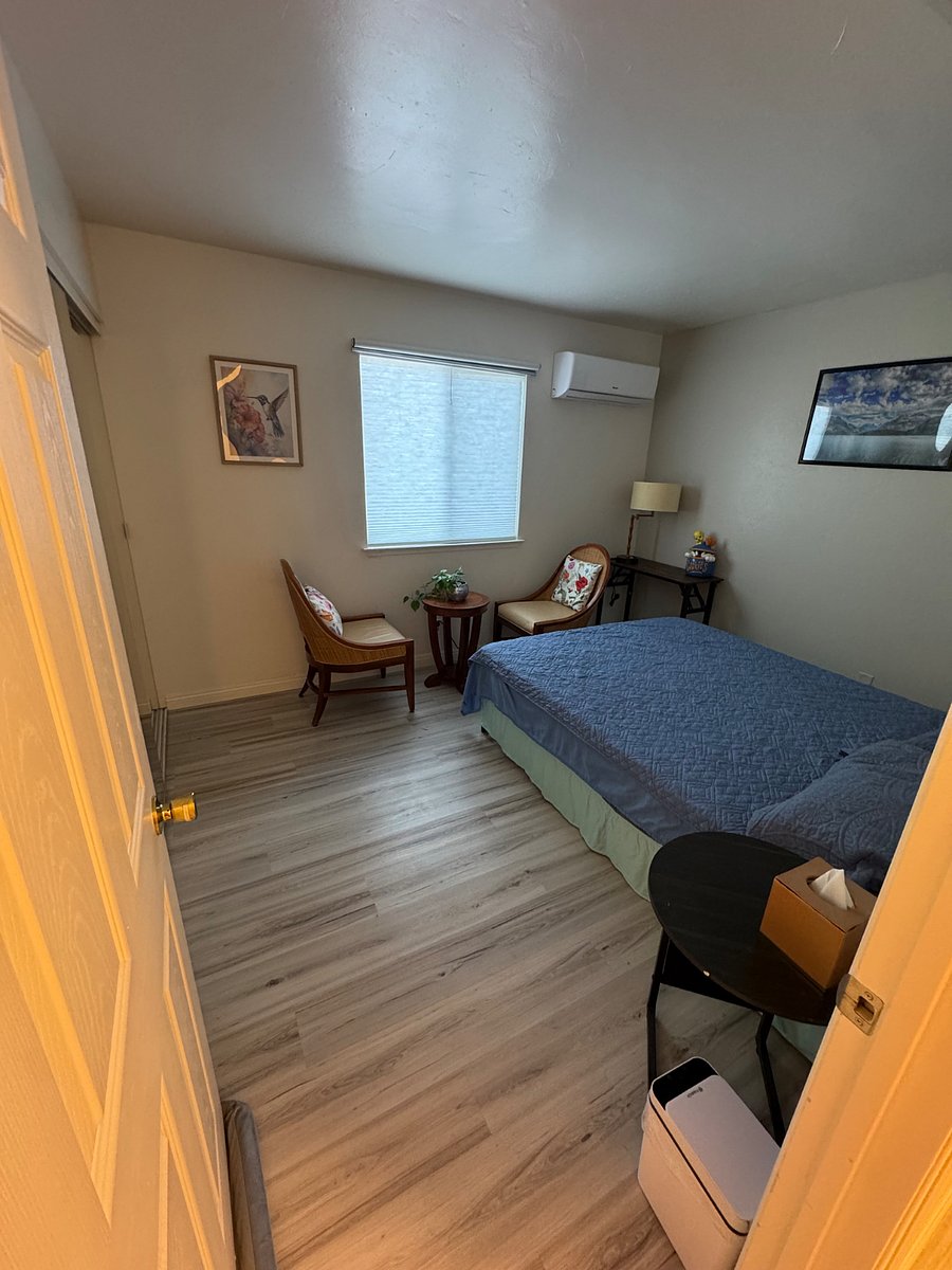 small bedroom