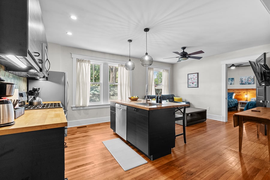 Furnished Finder property 1016517_1 photo 11