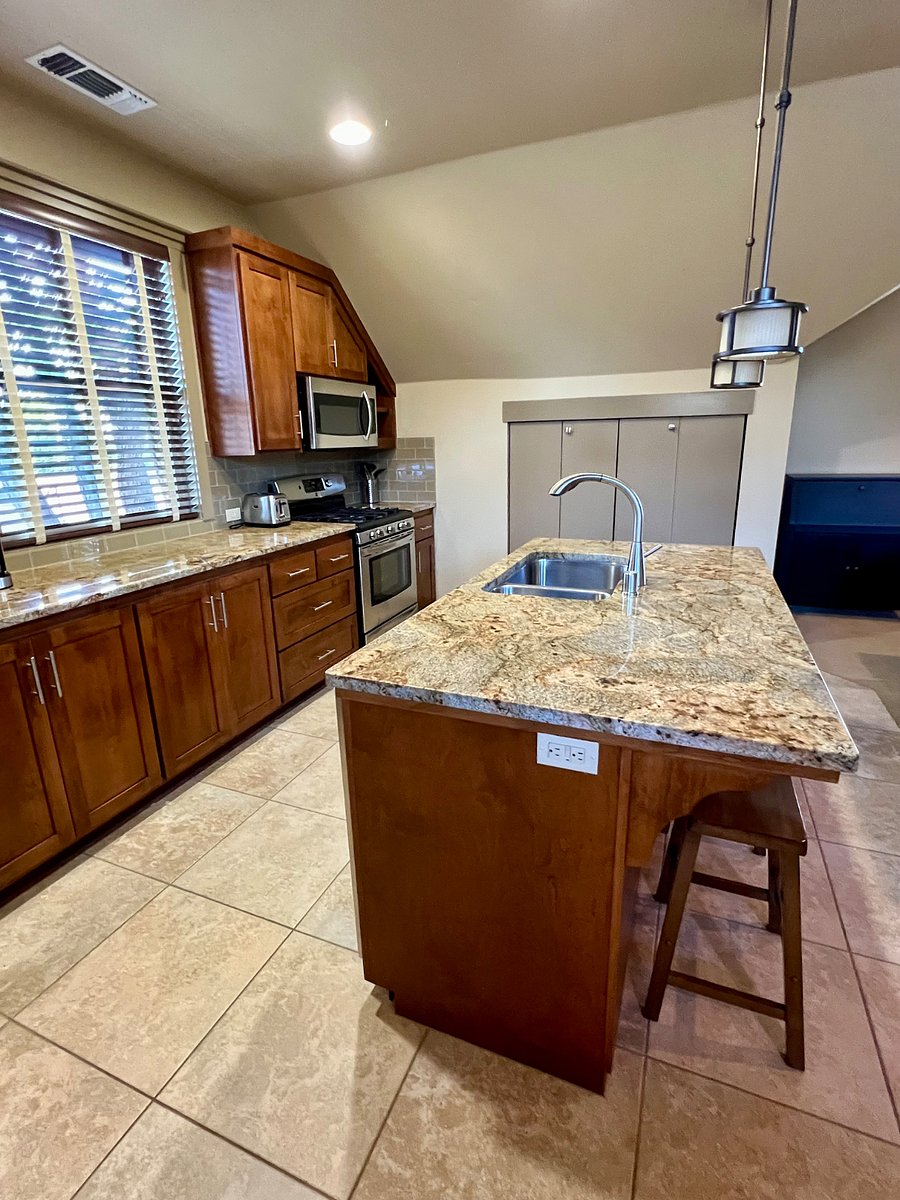 Kitchen with dishwasher and double sink