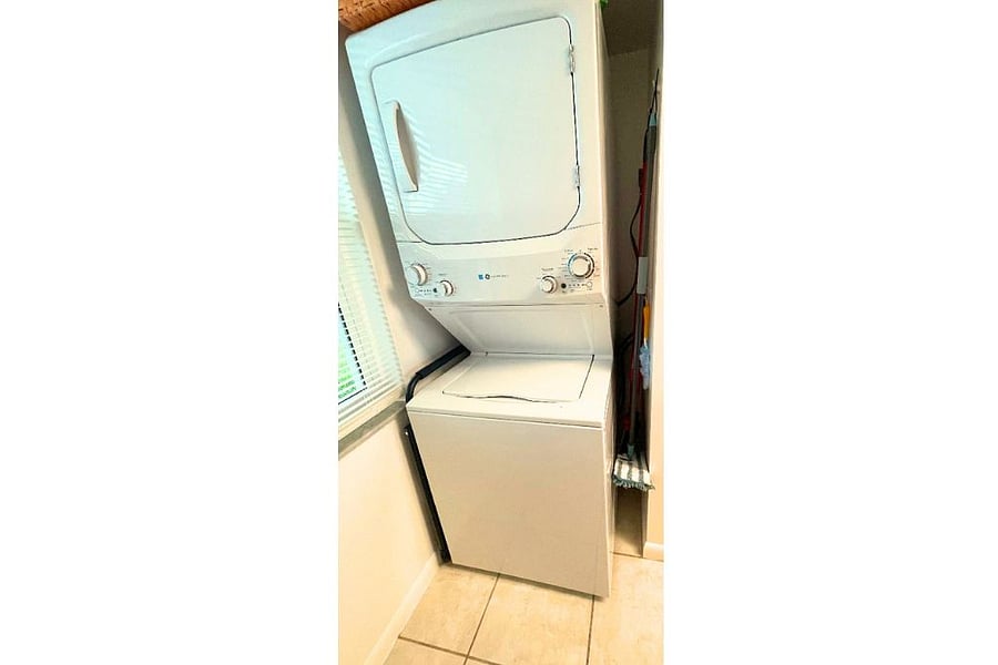 Furnished Finder property 1016593_1 photo 10