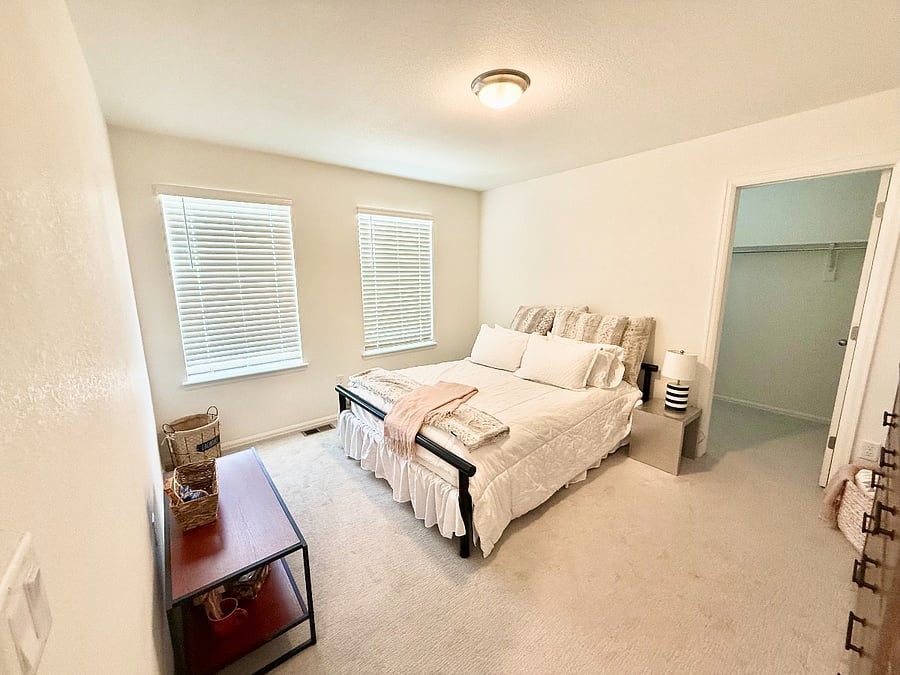 Secondary Bedroom (2)