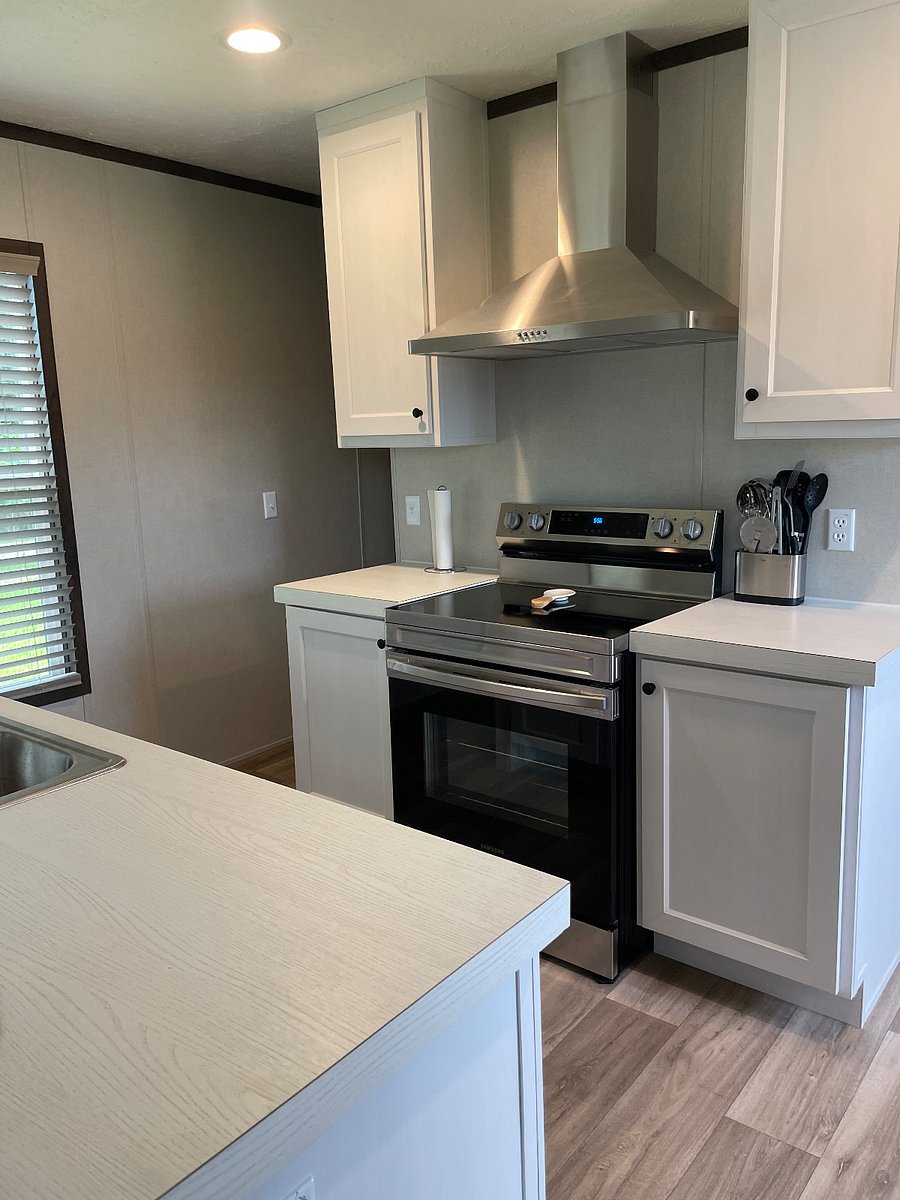 Kitchenware Included