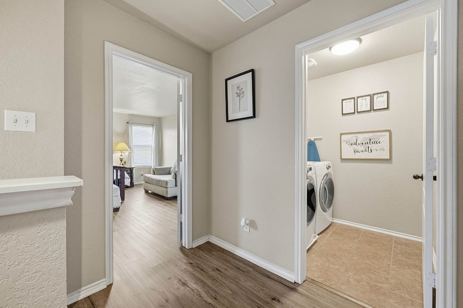 Furnished Finder property 1016613_1 photo 38