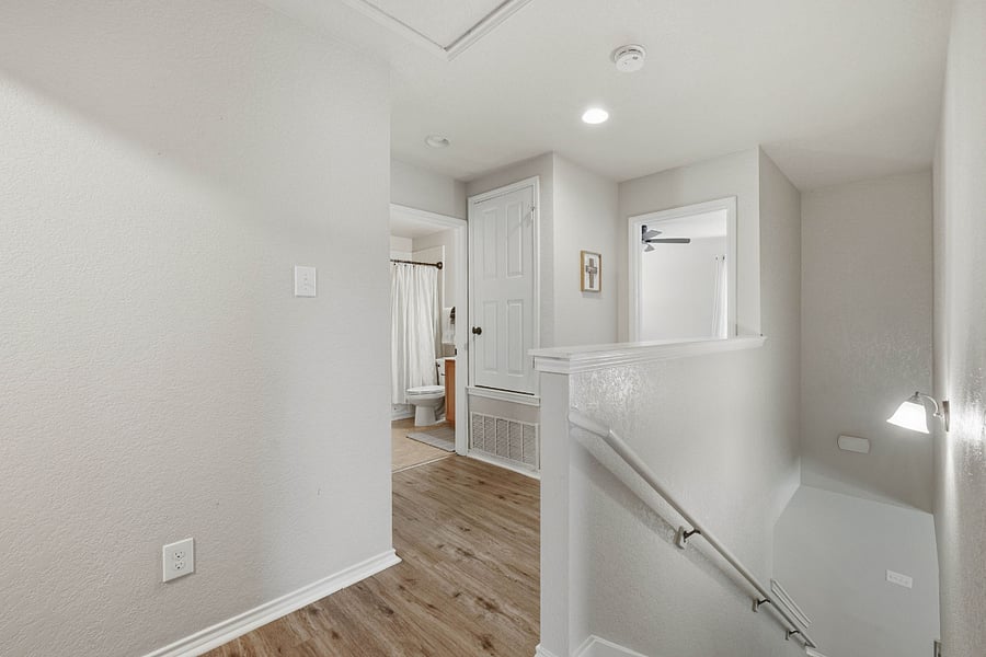 Furnished Finder property 1016613_1 photo 48