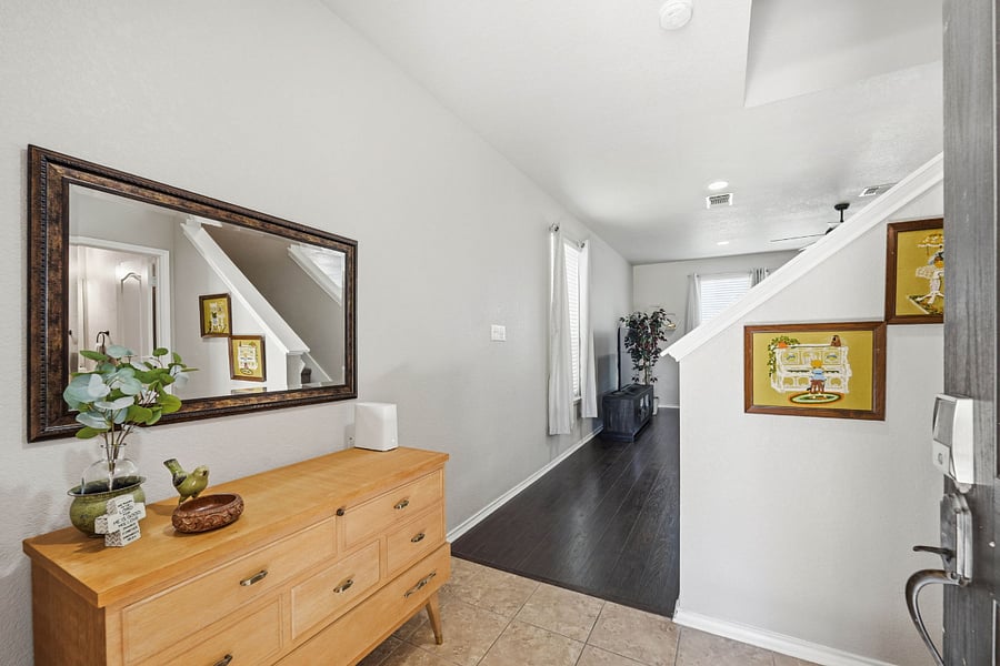 Furnished Finder property 1016613_1 photo 8