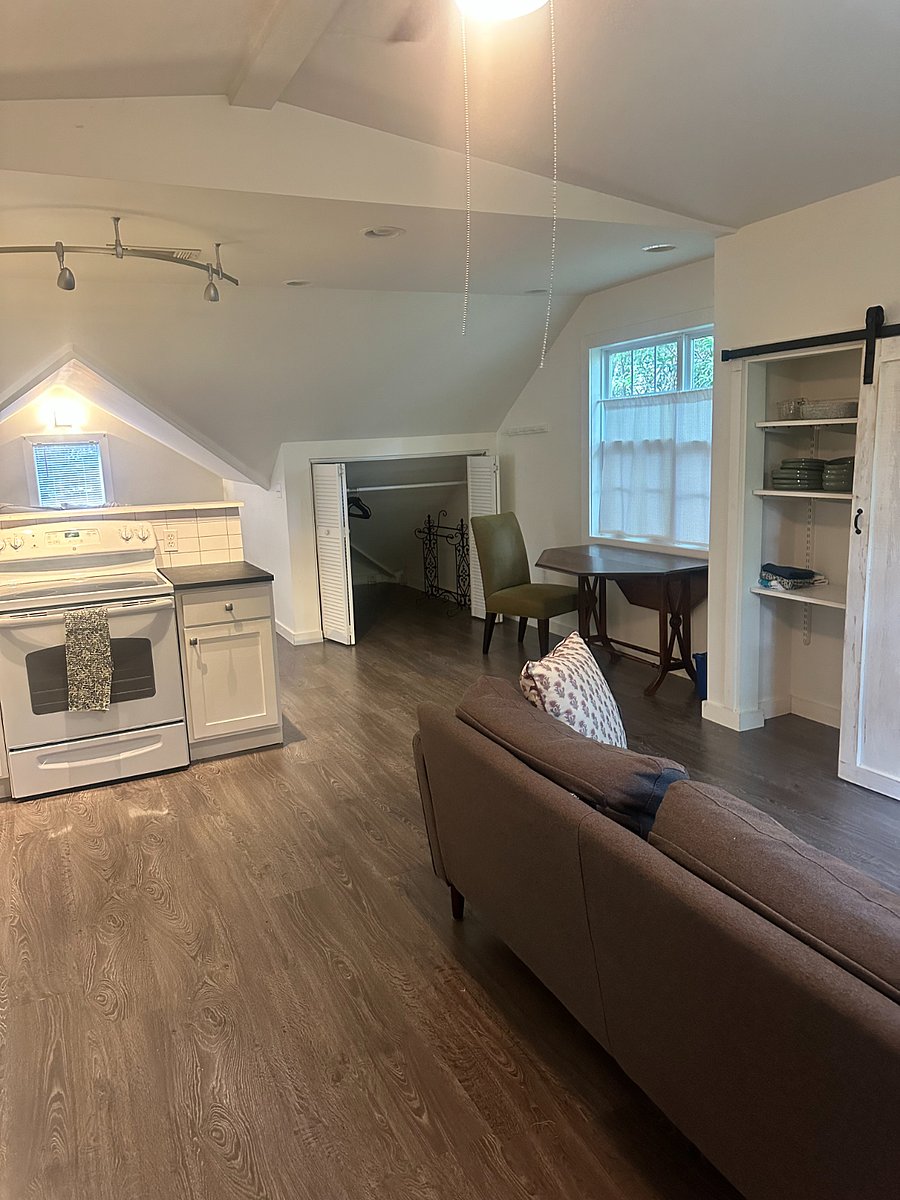 Furnished Finder property 1016620_1 photo 1