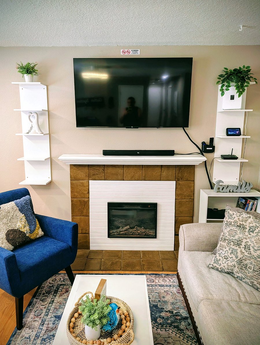 LIVING ROOM ELECTRIC FIREPLACE