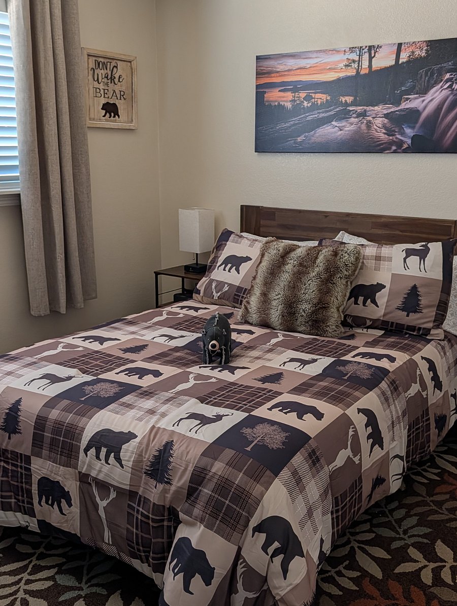 TAHOE BEDROOM