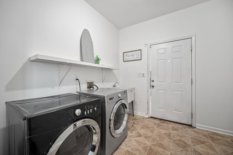 Furnished Finder property 1016688_3 photo 8