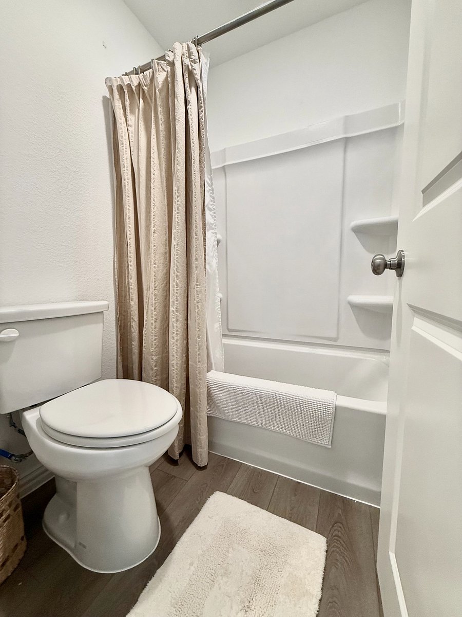 Furnished Finder property 1016702_1 photo 4