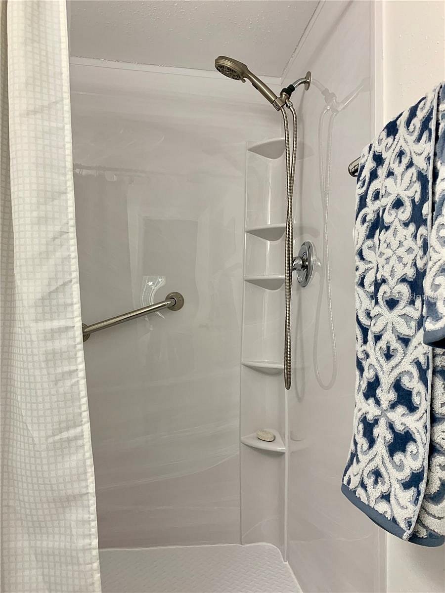 Furnished Finder property 1016707_1 photo 11