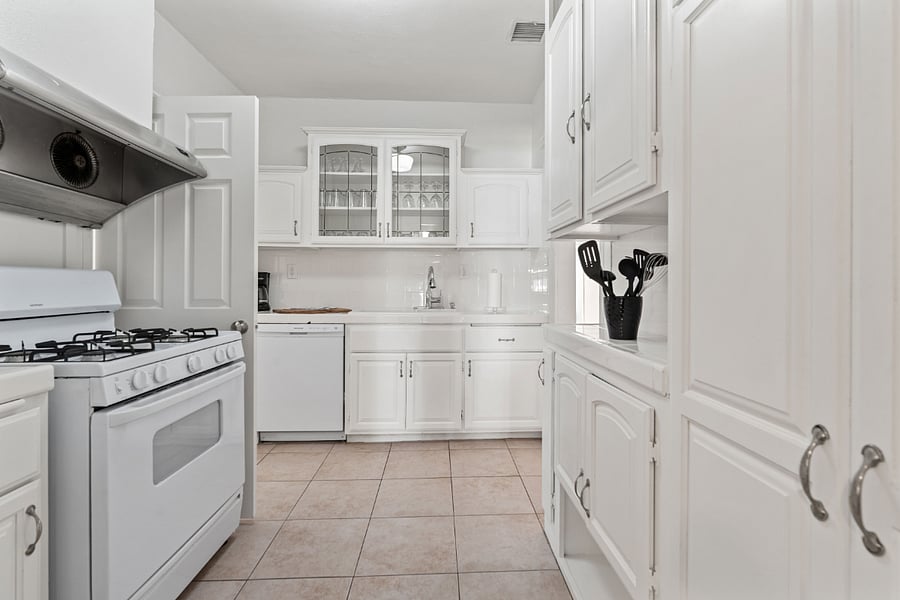 Furnished Finder property 1016722_1 photo 12