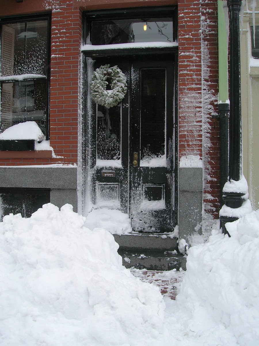 Yes, it snows in Boston!  Ski Beacon Hill!