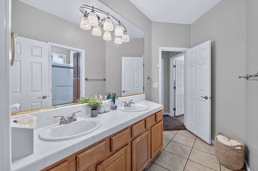 Furnished Finder property 1016737_1 photo 24