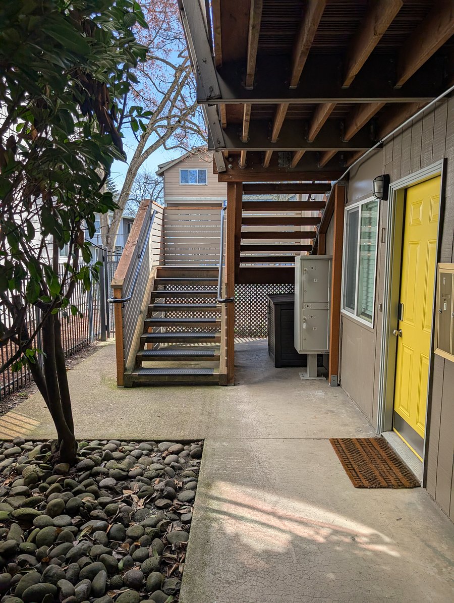 Furnished Finder property 1016768_1 photo 11