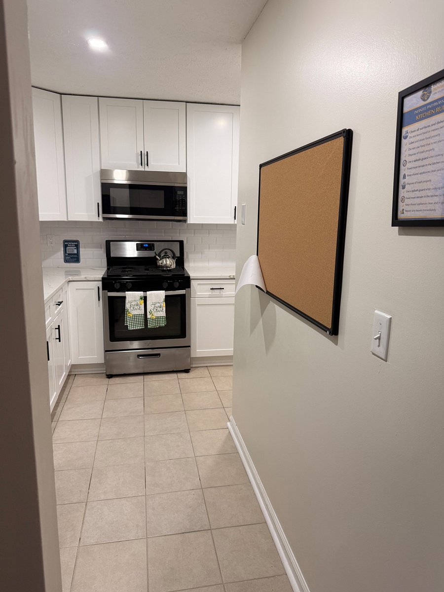 Furnished Finder property 1016785_2 photo 10