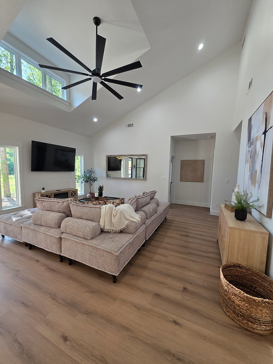 Furnished Finder property 1016795_1 photo 36