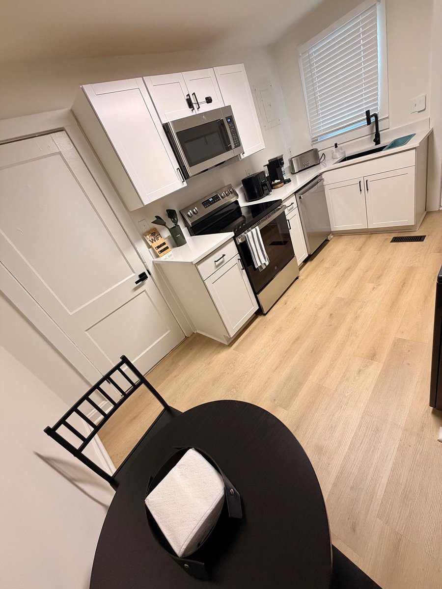 Furnished Finder property 1016796_1 photo 17