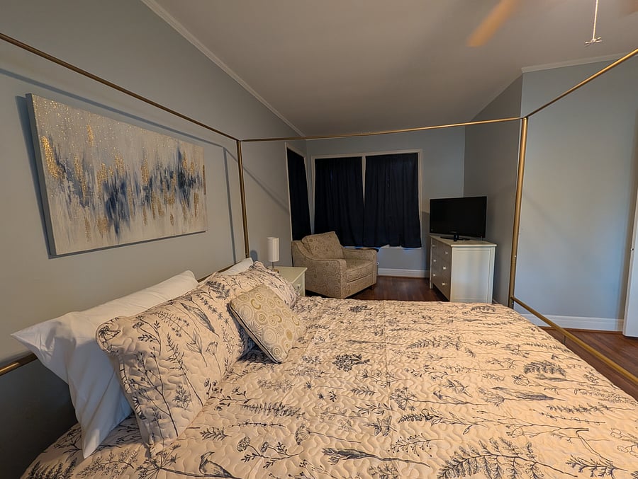 Furnished Finder property 1016854_1 photo 10