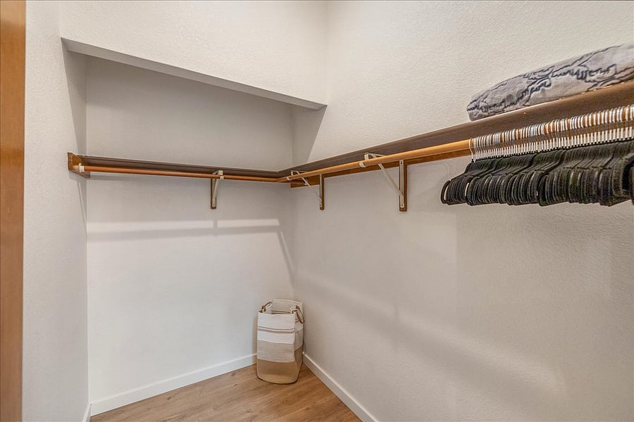 Furnished Finder property 1016856_1 photo 11