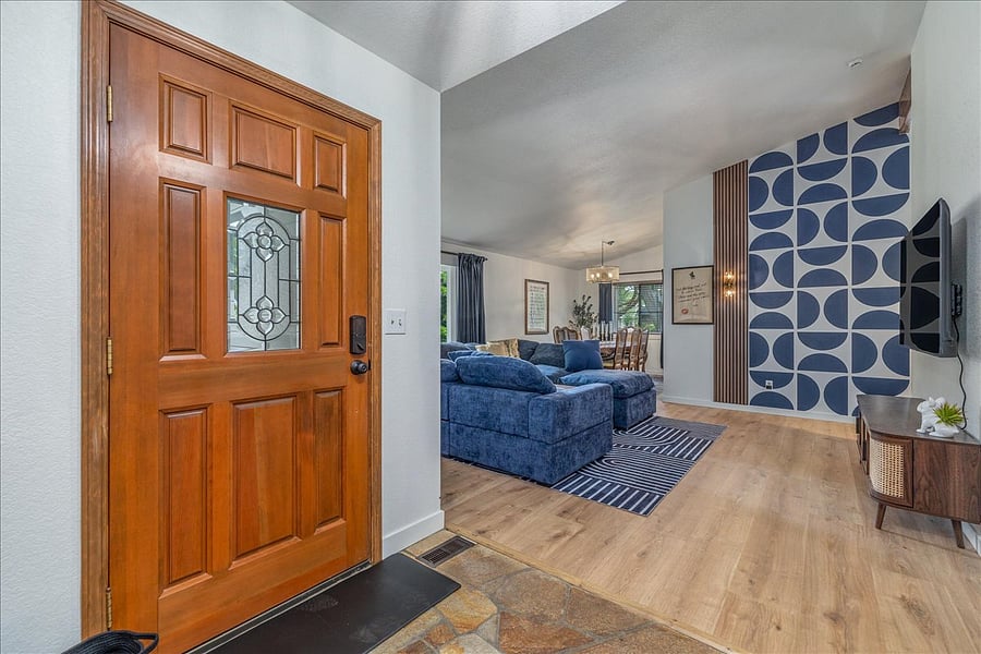 Furnished Finder property 1016856_1 photo 13