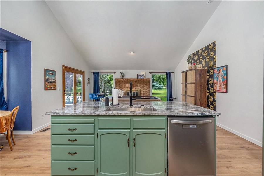 Furnished Finder property 1016856_1 photo 24