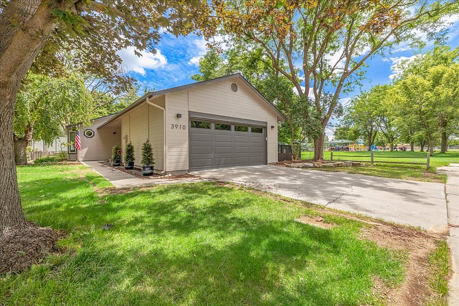 Furnished Finder property 1016856_1 photo 30