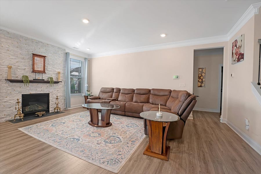Furnished Finder property 1016860_1 photo 3