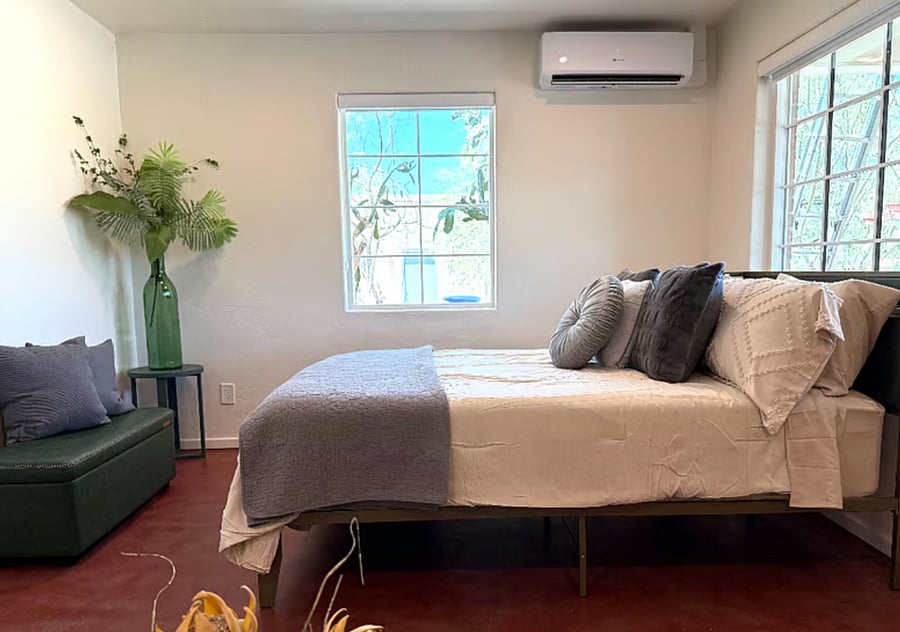 Brand new queen bed/bedding & linens