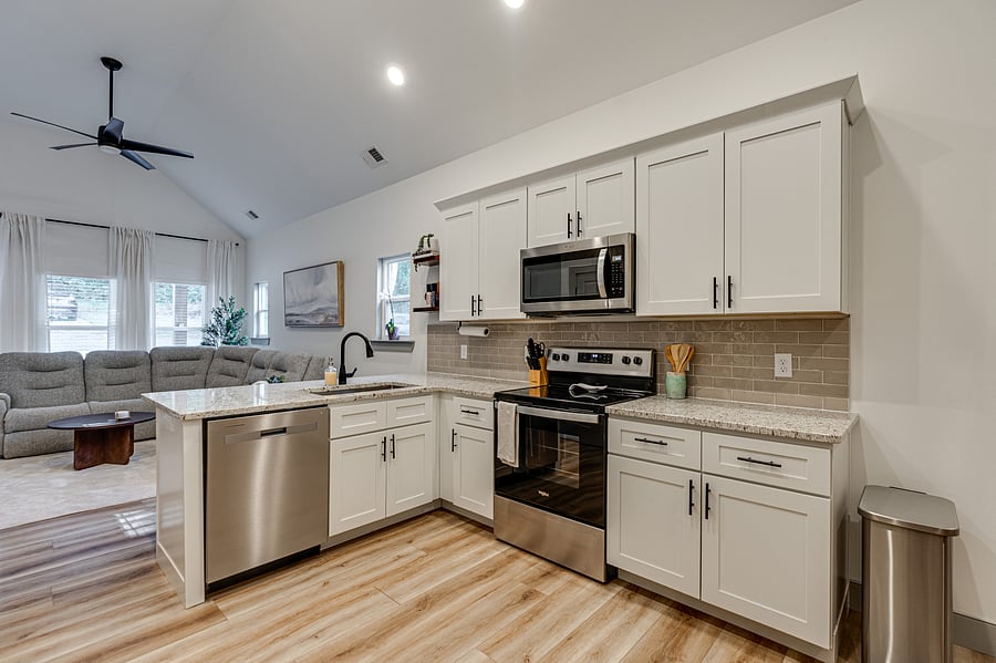 Furnished Finder property 1016901_1 photo 12