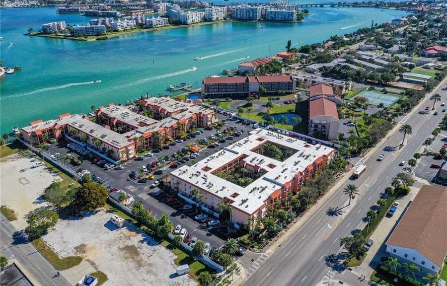 Perfectly situated between the Intracoastal Waterway and St. Pete Beach, Boca Shores offers convenience, recreation, and beautiful waterfront surroundings.