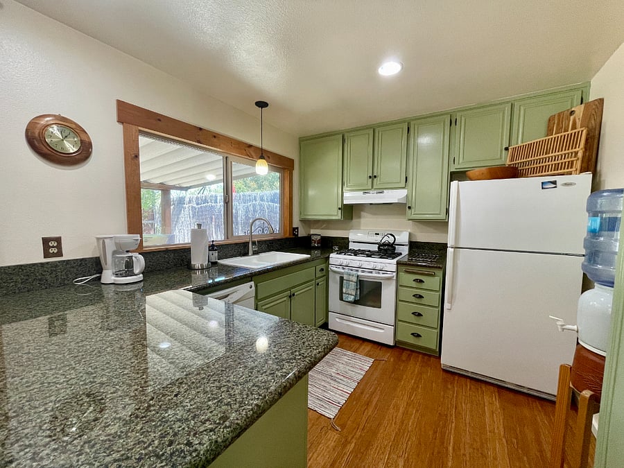Furnished Finder property 1016957_1 photo 3