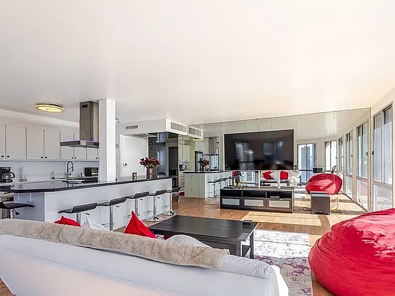 Furnished Finder property 1016959_1 photo 3