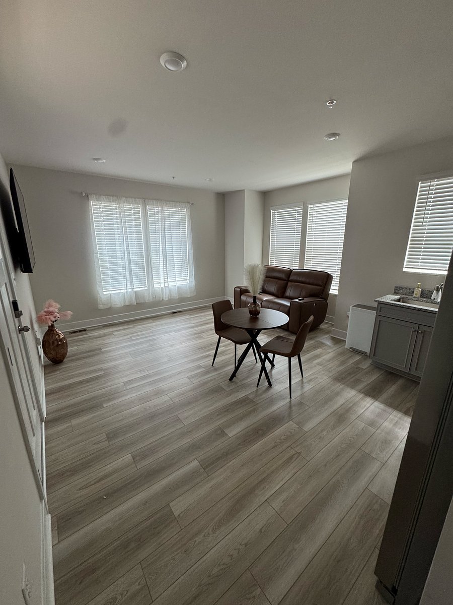 Furnished Finder property 1016973_1 photo 4