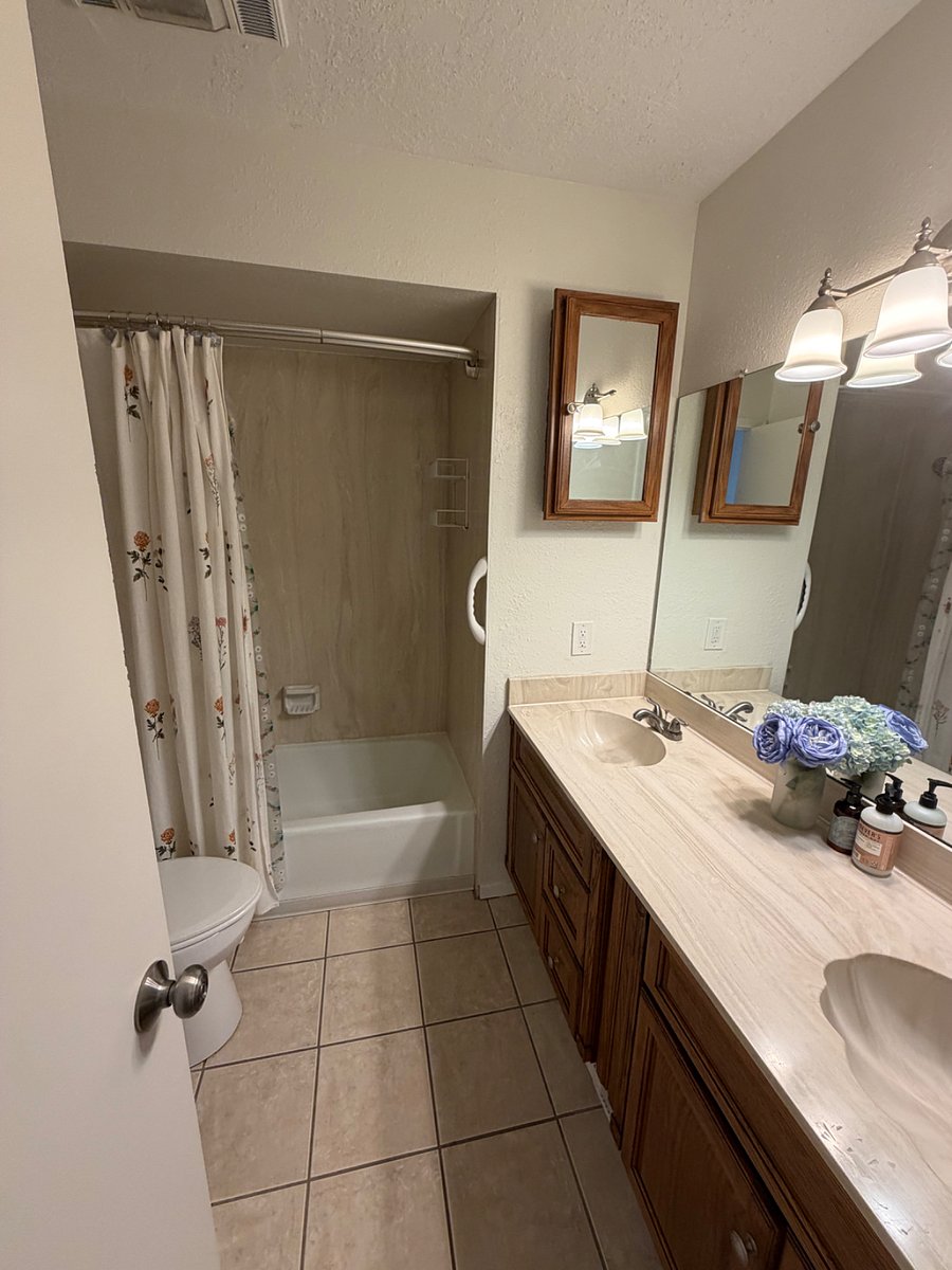 Furnished Finder property 1017008_1 photo 12