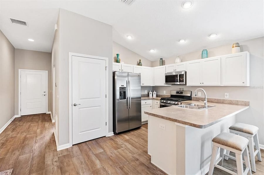 Furnished Finder property 1017074_1 photo 6