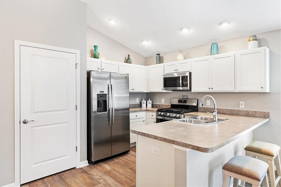 Furnished Finder property 1017074_1 photo 8