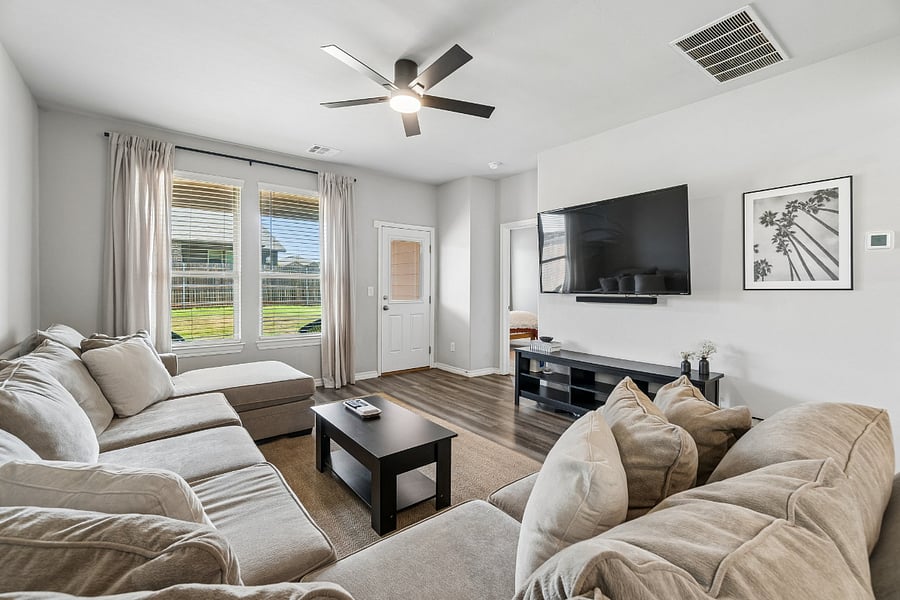 Furnished Finder property 1017094_1 photo 17