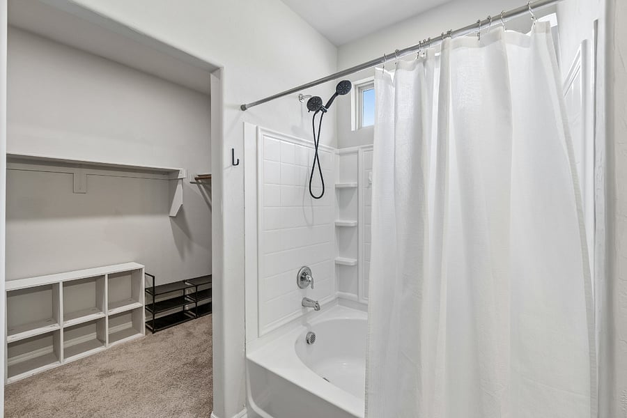 Furnished Finder property 1017094_1 photo 31