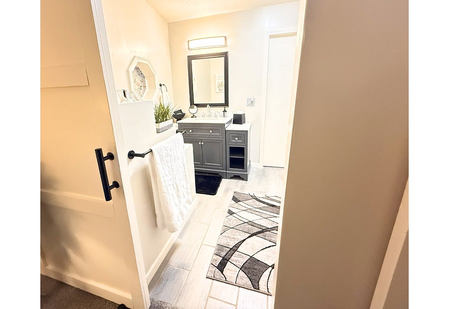 Furnished Finder property 1017104_1 photo 12