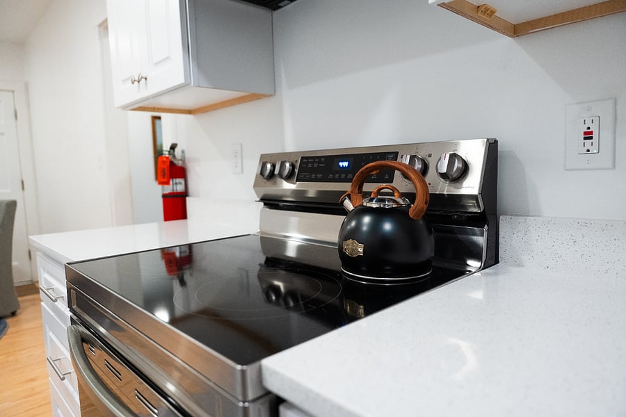 Full Size Electric Stove and Oven